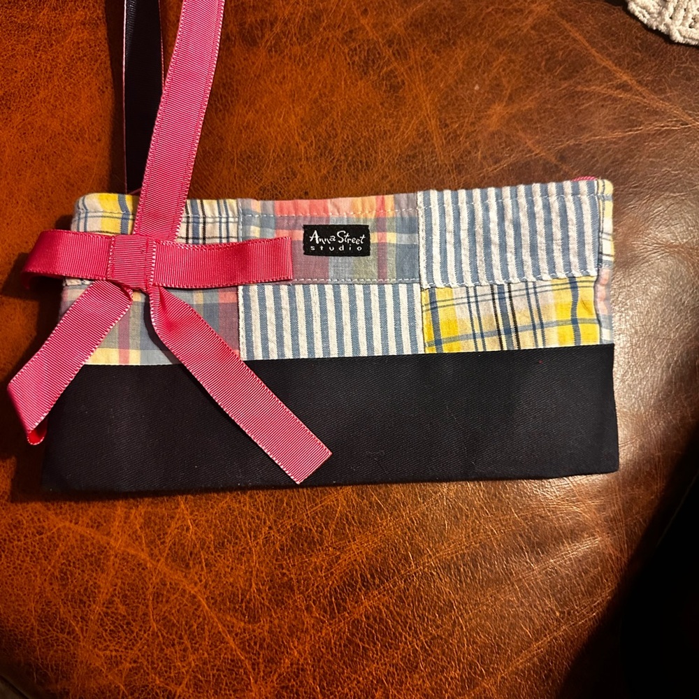 Anna Street Studios Multicolor wristlet Clutch